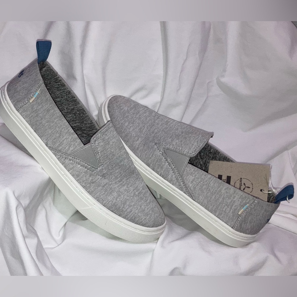 TOMS Youth Lucas Casual Slip On Shoe